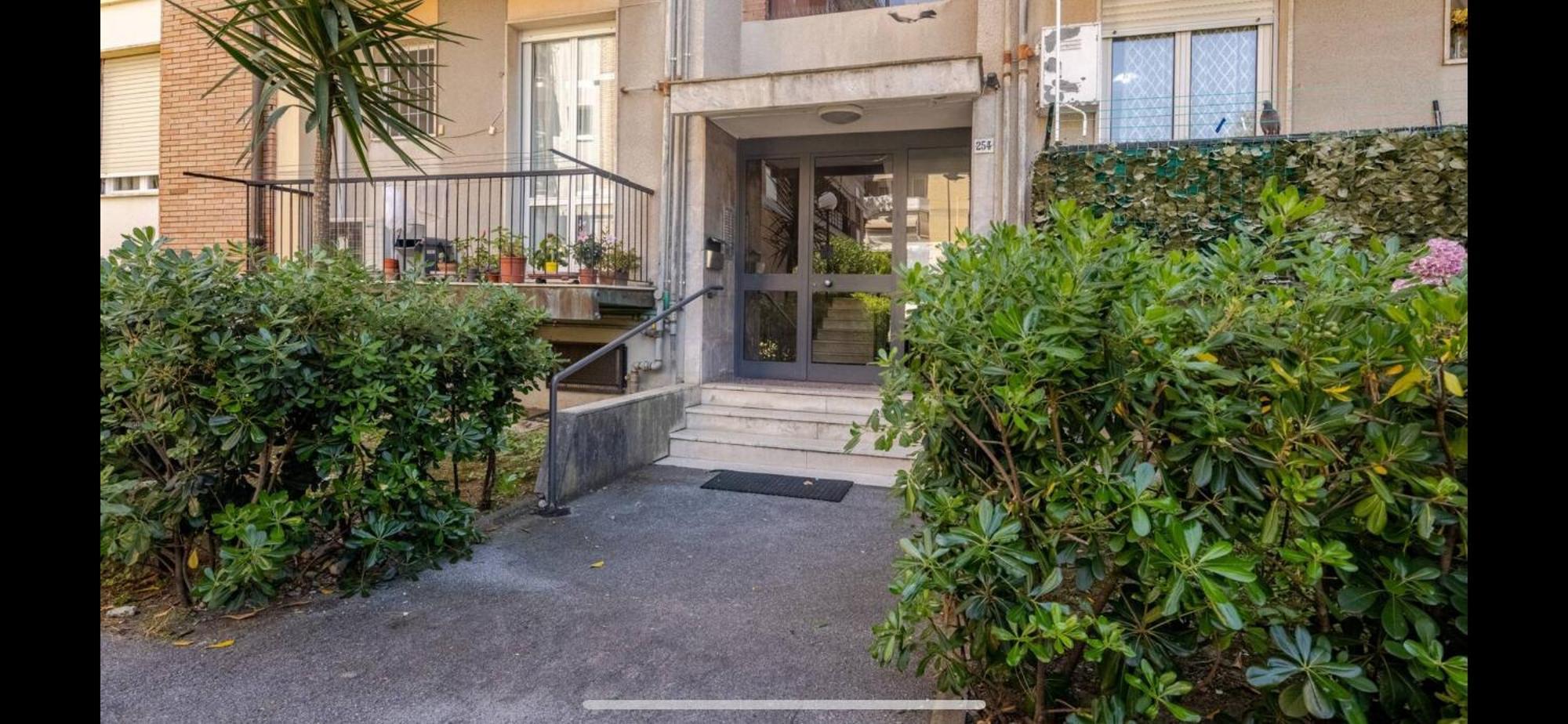 Appartamento Con Parcheggio Vicino Alla Stazione E Centro La Spezia Buitenkant foto