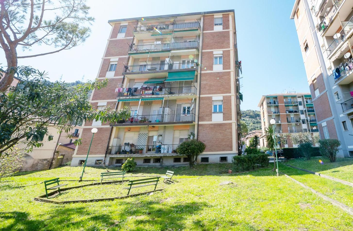 Appartamento Con Parcheggio Vicino Alla Stazione E Centro La Spezia Buitenkant foto